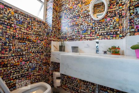 Banheiro de apartamento à venda com 2 quartos, 80m² em Mirandópolis, São Paulo