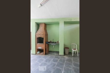 Casa à venda com 121m², 3 quartos e 4 vagasChurrasqueira