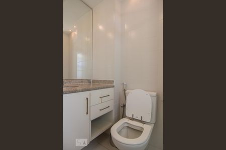 Apartamento para alugar com 108m², 3 quartos e 2 vagas Apartamento para alugar com 108m², 3 quartos e 2 vagasBanheiro Suíte