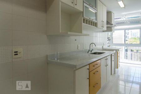 Cozinha de apartamento para alugar com 3 quartos, 108m² em Barra da Tijuca, Rio de Janeiro