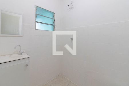 Banheiro de casa para alugar com 1 quarto, 58m² em Vila Gustavo, São Paulo