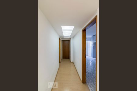 Corredor de apartamento à venda com 2 quartos, 80m² em Rudge Ramos, São Bernardo do Campo