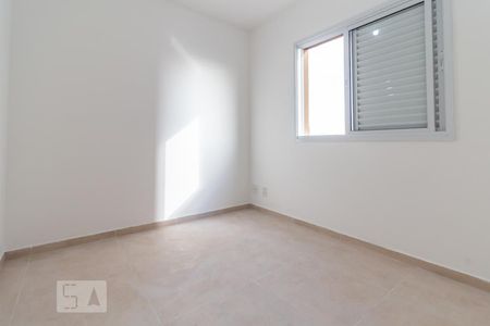 Quarto de apartamento para alugar com 2 quartos, 61m² em Jardim Tupanci, Barueri