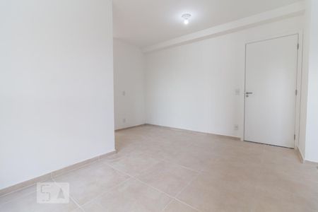 Sala de apartamento para alugar com 2 quartos, 61m² em Jardim Tupanci, Barueri