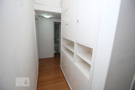 Corredor de apartamento à venda com 2 quartos, 86m² em Laranjeiras, Rio de Janeiro