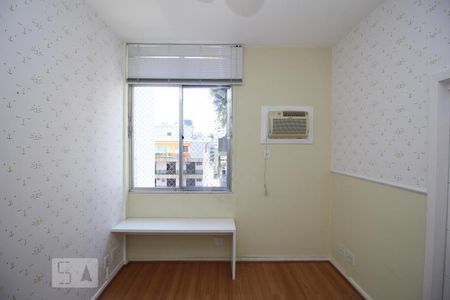 Apartamento à venda com 86m², 2 quartos e 1 vagaQuarto