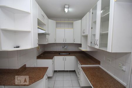 Apartamento à venda com 86m², 2 quartos e 1 vagaCozinha