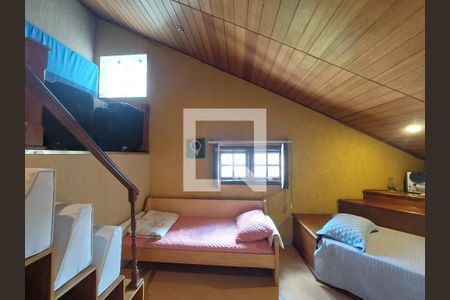 Casa à venda com 500m², 6 quartos e 6 vagasQuarto 4 / Sótão