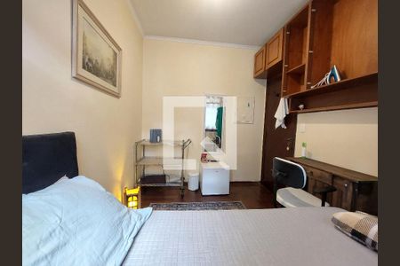 Casa à venda com 500m², 6 quartos e 6 vagasQuarto na Área de Serviço