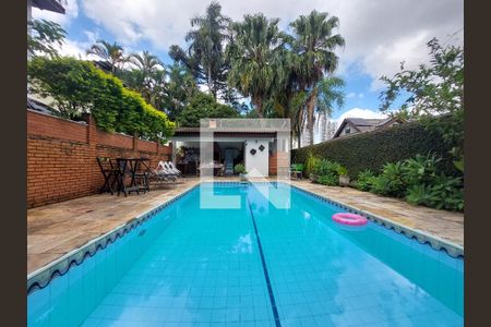 Casa à venda com 500m², 6 quartos e 6 vagasPiscina - Área de Lazer