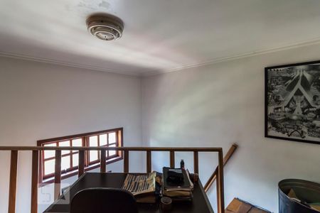 Casa à venda com 300m², 4 quartos e 4 vagasMezanino quarto 2