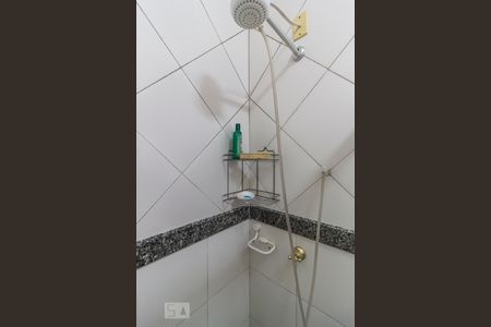 Casa à venda com 300m², 4 quartos e 4 vagasBanheiro de serviço