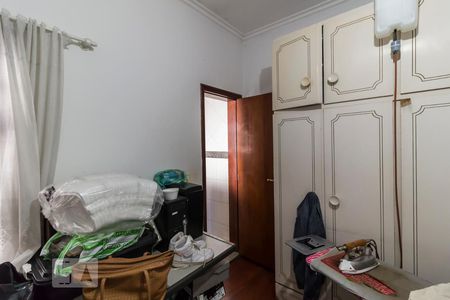 Casa à venda com 300m², 4 quartos e 4 vagasQuarto de serviço