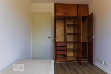 Apartamento à venda com 78m², 3 quartos e 2 vagas Apartamento à venda com 78m², 3 quartos e 2 vagasQuarto 2 Armário