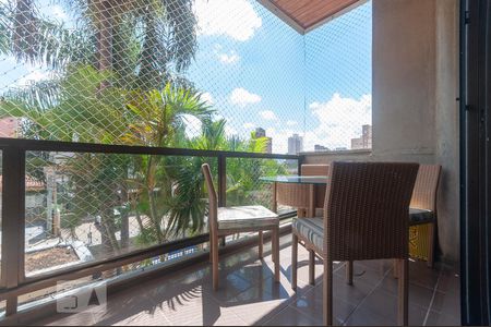 Sala - Varanda de apartamento à venda com 4 quartos, 180m² em Cambuí, Campinas