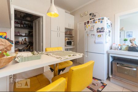 Apartamento à venda com 180m², 4 quartos e 3 vagasCozinha