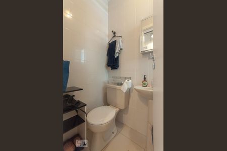 Apartamento à venda com 180m², 4 quartos e 3 vagasBanheiro de Serviço