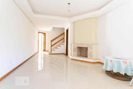 Sala de casa de condomínio para alugar com 3 quartos, 182m² em Nonoai, Porto Alegre