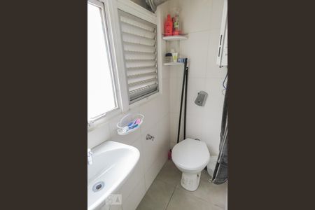 Apartamento para alugar com 124m², 3 quartos e 1 vaga Apartamento para alugar com 124m², 3 quartos e 1 vagaBanheiro de serviço