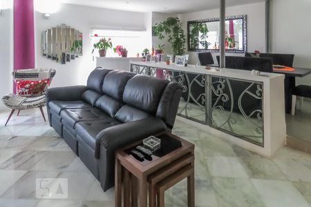 Sala de apartamento para alugar com 3 quartos, 124m² em Vila Olímpia, São Paulo