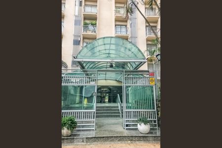 Apartamento para alugar com 124m², 3 quartos e 1 vaga Apartamento para alugar com 124m², 3 quartos e 1 vagaFachada