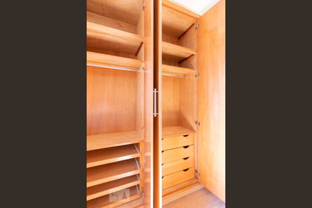 Quarto 1 de casa à venda com 5 quartos, 181m² em Tatuapé, São Paulo