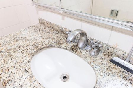 Detalhe banheiro  de casa à venda com 5 quartos, 181m² em Tatuapé, São Paulo