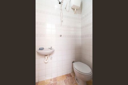 Casa à venda com 181m², 5 quartos e 5 vagasBanheiro de serviço