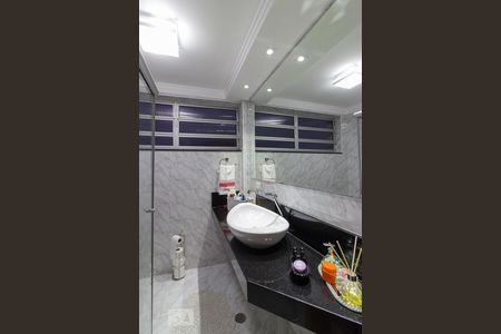 Apartamento para alugar com 135m², 3 quartos e 1 vaga Apartamento para alugar com 135m², 3 quartos e 1 vagaBanheiro