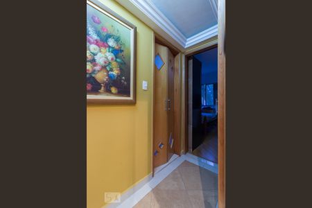 Apartamento para alugar com 135m², 3 quartos e 1 vaga Apartamento para alugar com 135m², 3 quartos e 1 vagaCorredor