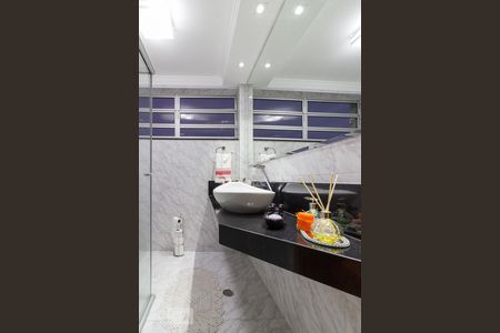 Apartamento para alugar com 135m², 3 quartos e 1 vaga Apartamento para alugar com 135m², 3 quartos e 1 vagaBanheiro