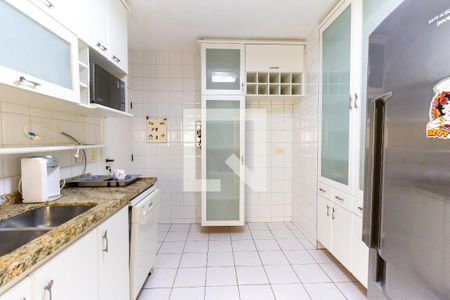 Apartamento para alugar com 120m², 2 quartos e 2 vagasCozinha