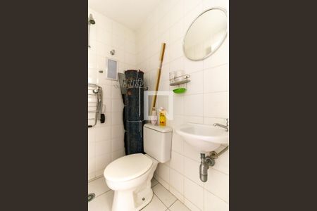 Apartamento para alugar com 120m², 2 quartos e 2 vagasBanheiro de serviço