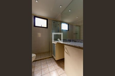 Apartamento para alugar com 120m², 2 quartos e 2 vagasBanheiro da Suíte 1