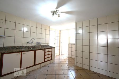 Apartamento à venda com 130m², 3 quartos e 1 vaga Apartamento à venda com 130m², 3 quartos e 1 vagaCozinha