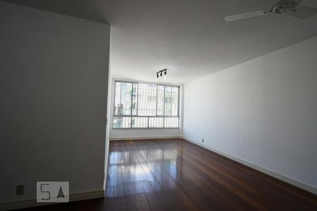 Sala  de apartamento à venda com 3 quartos, 130m² em Icaraí, Niterói