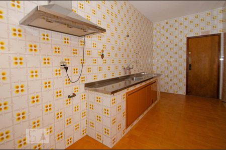 Apartamento à venda com 180m², 3 quartos e 2 vagasCozinha