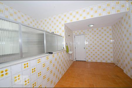 Apartamento à venda com 180m², 3 quartos e 2 vagasCozinha