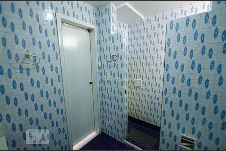 Apartamento à venda com 180m², 3 quartos e 2 vagasSuíte banheiro