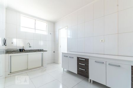 Cozinha de apartamento para alugar com 2 quartos, 72m² em Sumaré, São Paulo