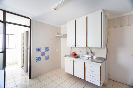 Apartamento à venda com 90m², 3 quartos e 2 vagasCozinha