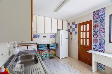 Apartamento à venda com 90m², 3 quartos e 2 vagasCozinha