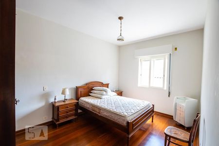 Quarto de casa à venda com 3 quartos, 230m² em Vila Clementino, São Paulo