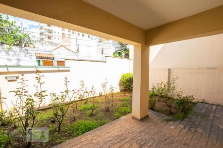 Casa à venda com 230m², 3 quartos e 3 vagasQuintal