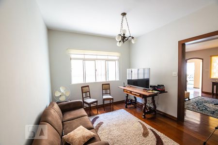 Sala de TV de casa para alugar com 3 quartos, 230m² em Vila Clementino, São Paulo