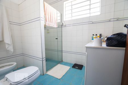 Banheiro de casa à venda com 3 quartos, 230m² em Vila Clementino, São Paulo