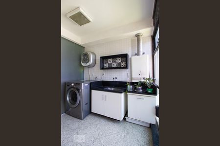 Apartamento para alugar com 310m², 4 quartos e 4 vagasÁrea de Serviço