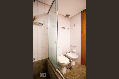 Apartamento para alugar com 310m², 4 quartos e 4 vagasBanheiro Suite 3