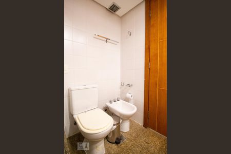 Apartamento para alugar com 310m², 4 quartos e 4 vagasBanheiro Suite 3