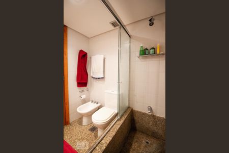 Apartamento para alugar com 310m², 4 quartos e 4 vagasBanheiro Suite 2